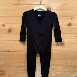 Black Bamboo Sleeper